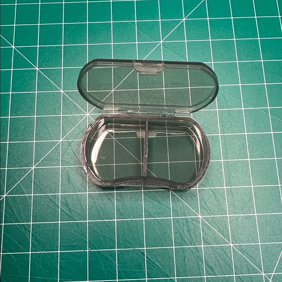 Personal Leather Storage Accessory - Picture 7 of 8